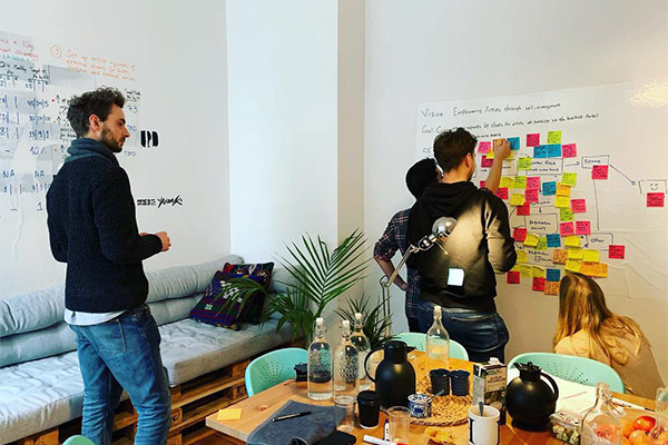 دوره های کارآموزی در آلمان چقدر طول می کشد؟ 3 C:\Users\Amir & Mohi\AppData\Local\Microsoft\Windows\INetCache\Content.Word\دوره های کارآموزی آلمان.jpg